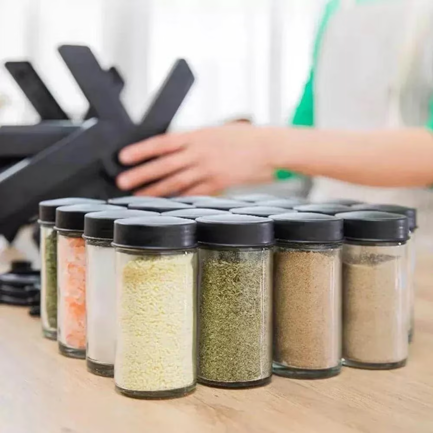 Spice Wheel Carousel – 360° Rotating Organizer with 18 Premium Glass Jars